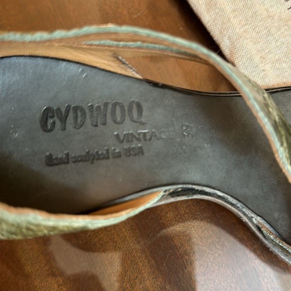 Cydwoq open toed sandal - Picture 3 of 7